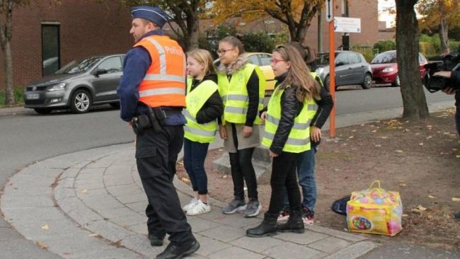 Sécurité - La police aux abords des écoles