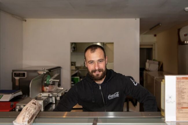 420029439_883674590215350_2395233737761430297_n Luigi TODARO le candidat au magasin